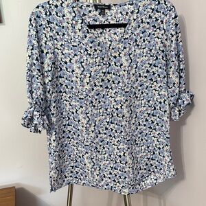 Well Worn Light Blue Floral V-Neck Blouse